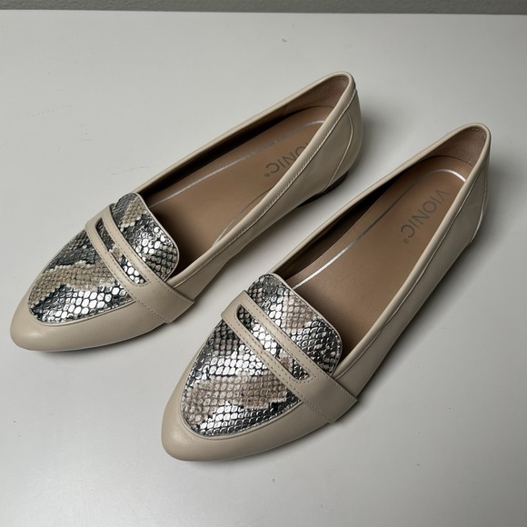 Vionic Savannah Beige Leather Snake Metallic Loafers Flats Sz 7.5 Arch Support - Picture 1 of 7